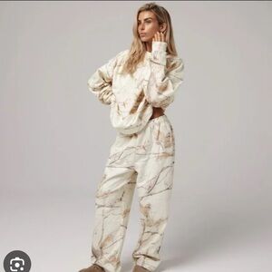 Women's Cream and Brown Top